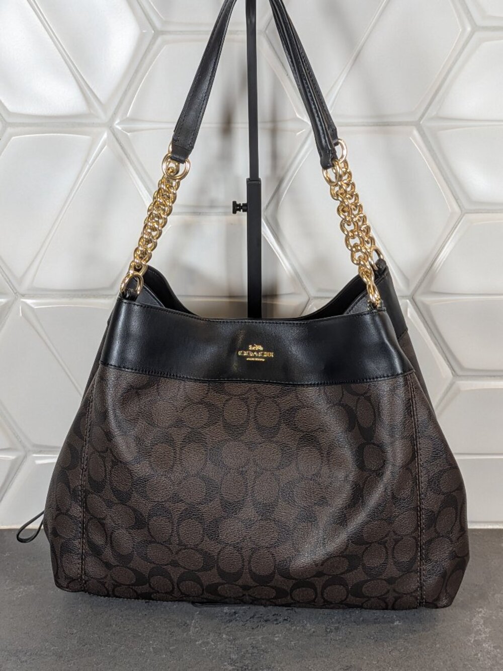 Coach Lexy Signature Canvas Shoulder Bag Brown Black Leather Gold Chain Y2K